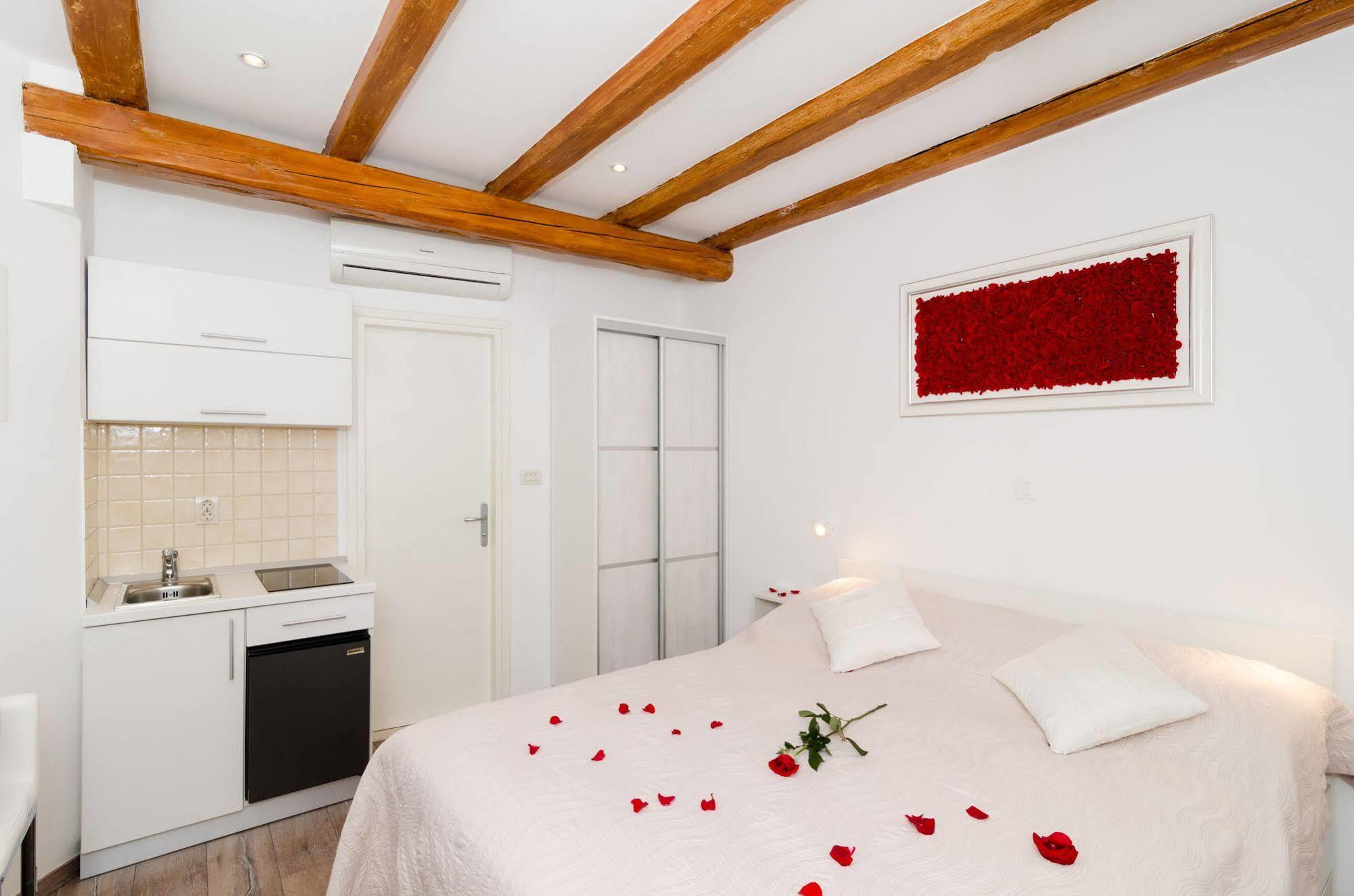 Apartments Raic Dubrovnik Exterior photo