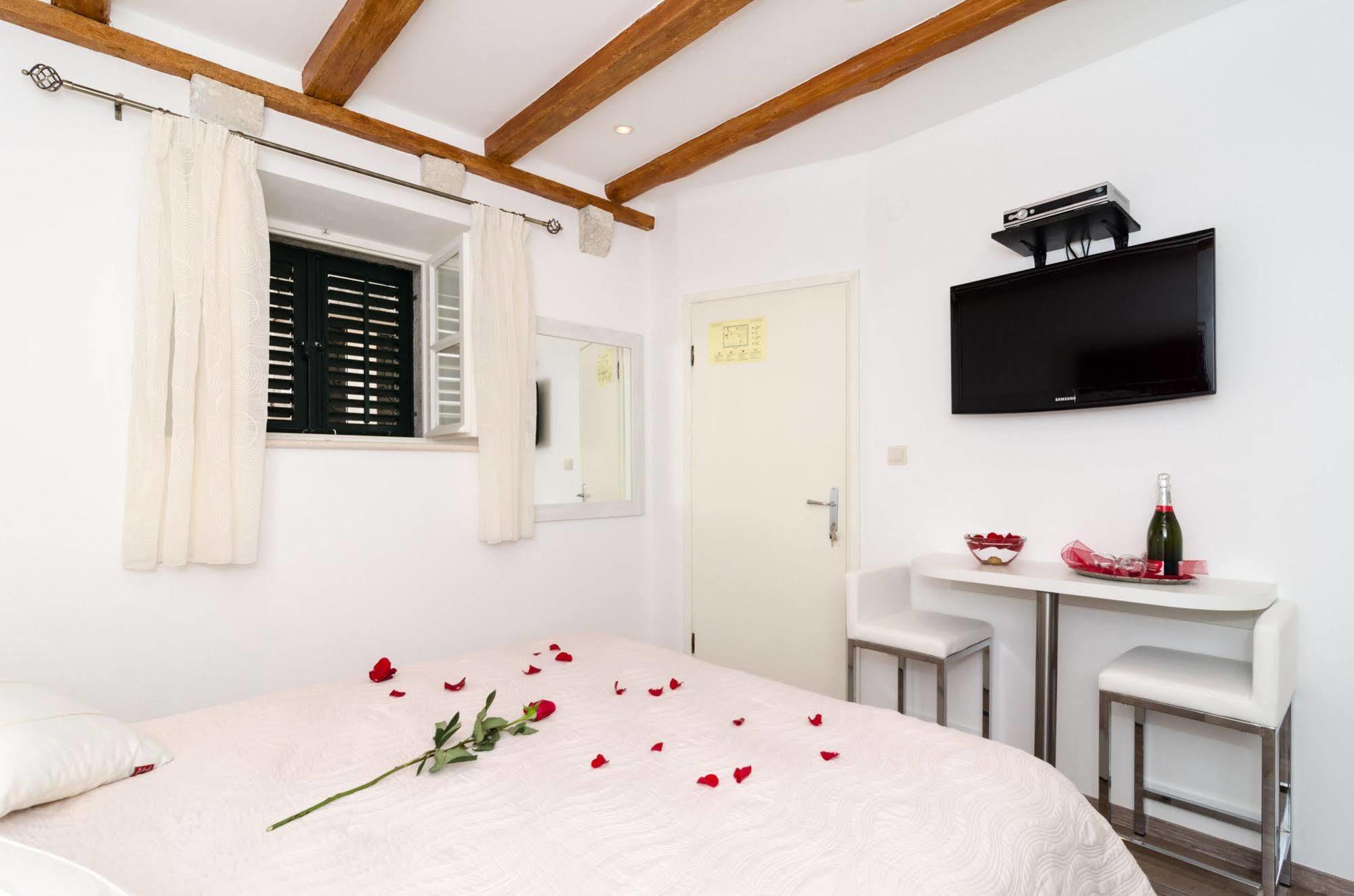 Apartments Raic Dubrovnik Exterior photo